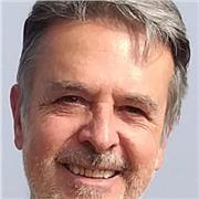 Aprende español práctico para tu vida y profesión. Háblalo, compréndelo y escríbelo correctamente. Tu profesor será un periodista y catedrático universitario que durante años ha cultivado el buen uso del idioma.